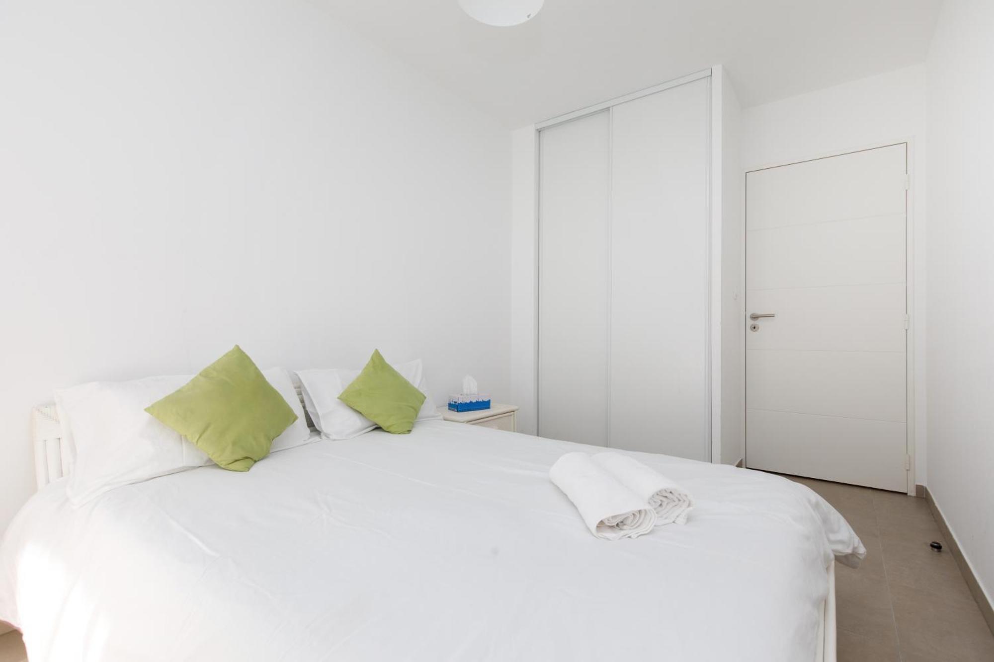 Lovely 2 Bedroom Condo With Pool ヴァロリス エクステリア 写真